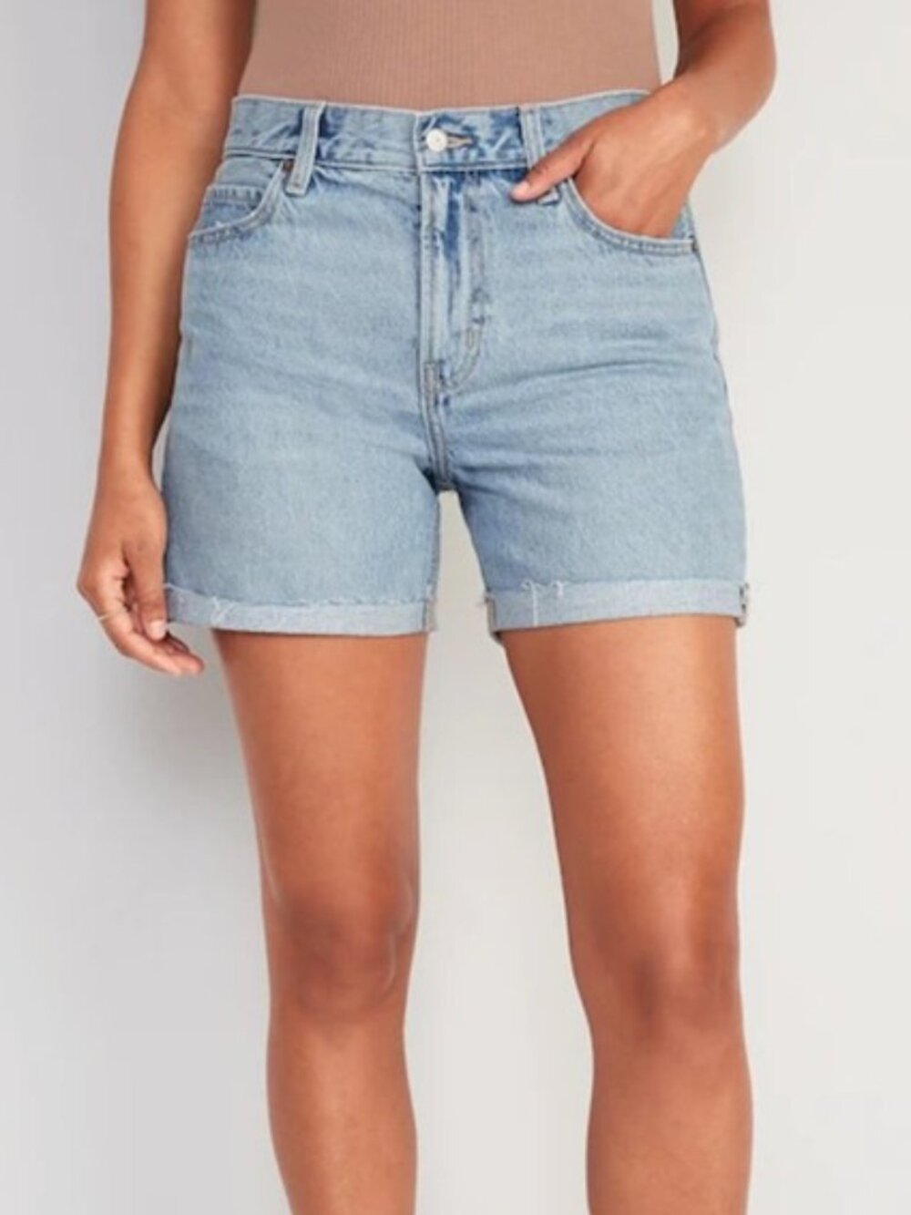 Old Navy High Rise Slouchy Straight Cut-Off Jean Shorts Light Wash Blue Size 16